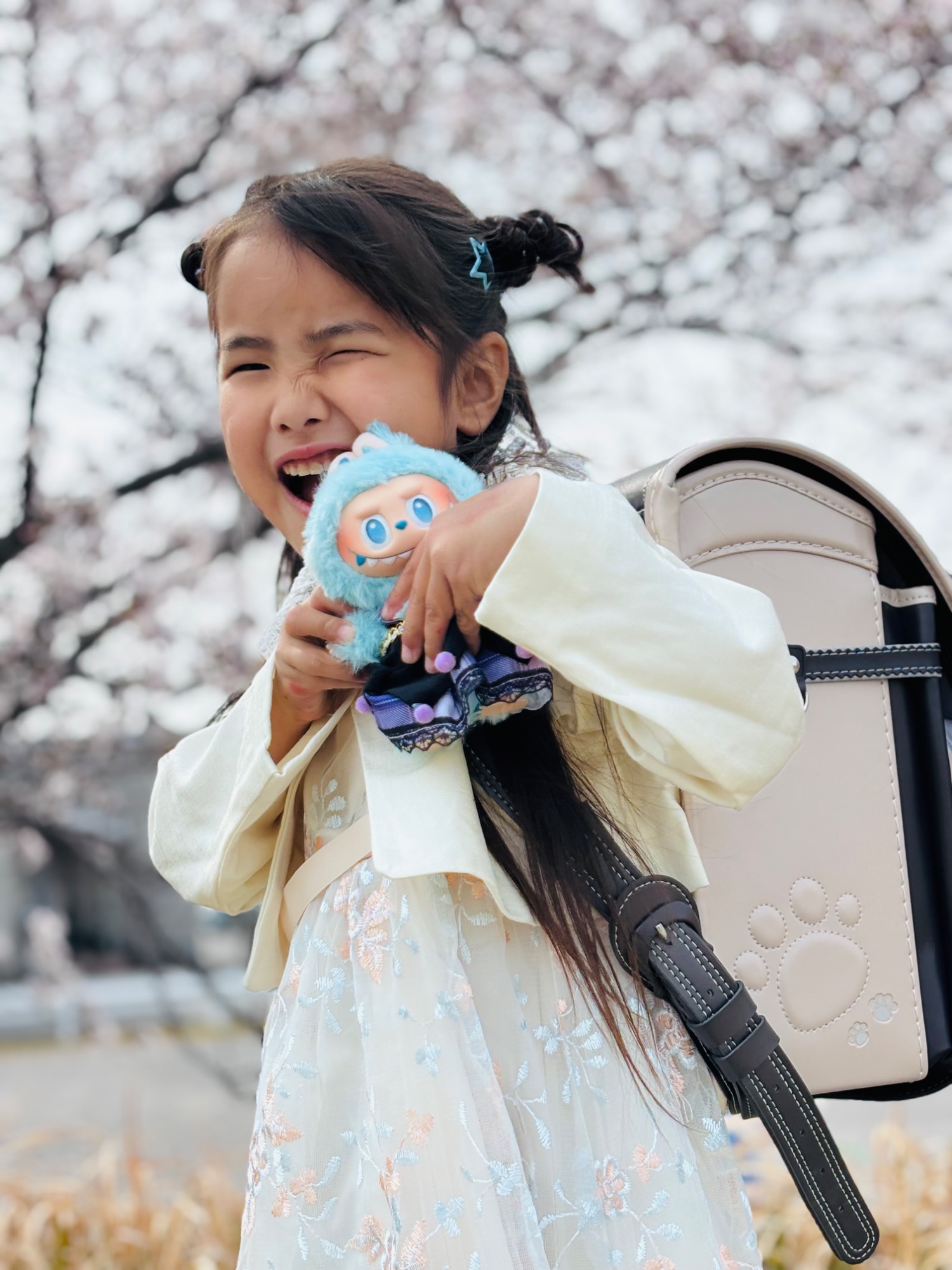 暖かくなり窓を開けたくなる気候で 最近一軒分丸ごとの網戸張替えの ご依頼がとっても増えてきております✨
